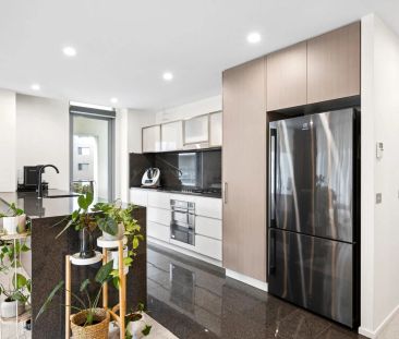 Modern Luxury Within The Heart Of Canberra - Photo 5