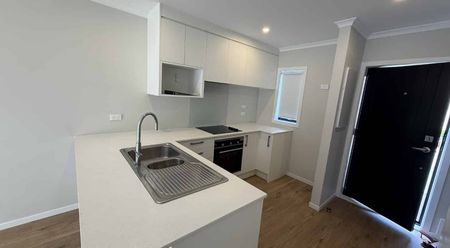 Modern 2 bedroom home - Ranui - Photo 4