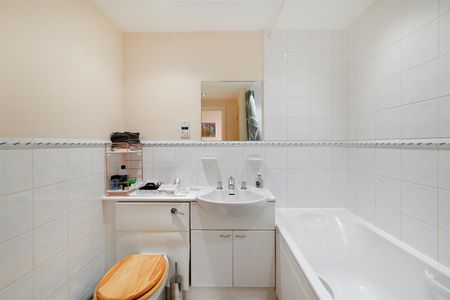 Basin Approach, Marina Heights, E14 7JA, London - Photo 4