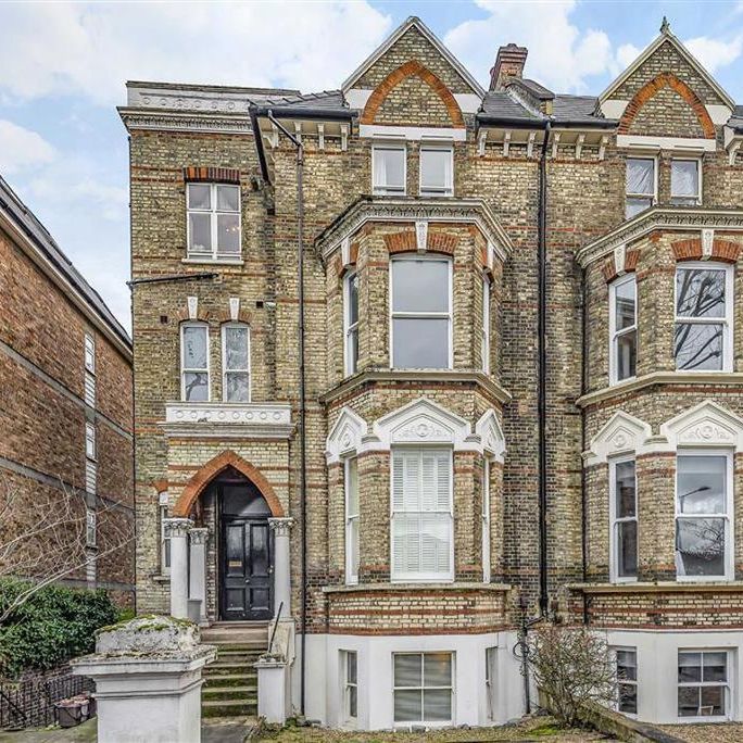 2 bedroom flat to rent - Photo 1