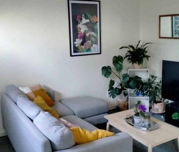 Stunning Two Bedroom Home with Spectacular City Views - Photo 1