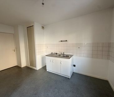 Location Appartement 2 pièces 48m² - Photo 6