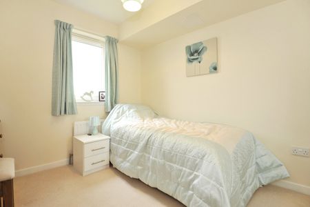 2 bedroom apartment to rent - Photo 3