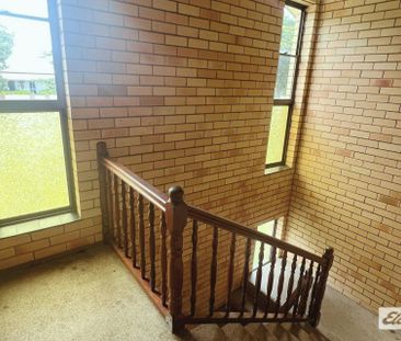 Generous Living Across Five Bedrooms - Photo 6