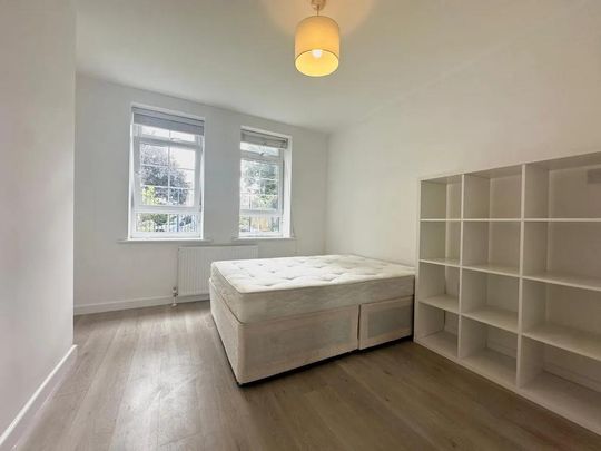 3 bedroom ground floor flat to rent - Photo 1