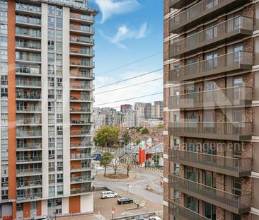 3 Eden Place, London - Photo 2