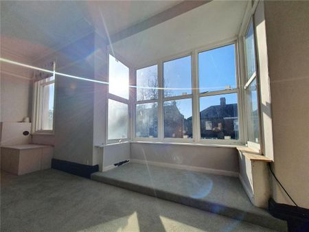 4 bedroom flat to rent - Photo 3