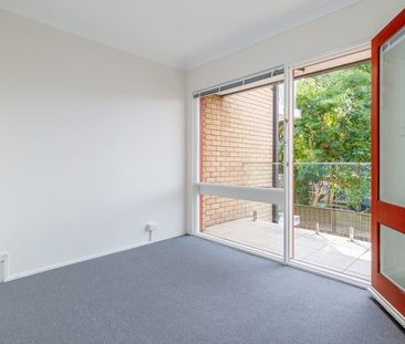 Conveniently Located Townhouse With 2 Balconies - Photo 4
