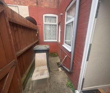 3 Bedroom Terraced House for rent in Highfields - Photo 3