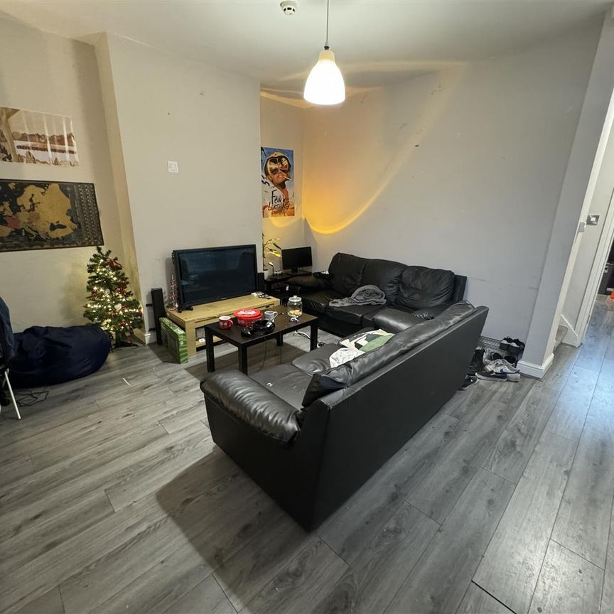 5 bedroom terraced house to rent - Photo 1