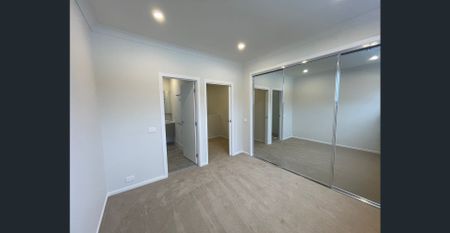 Perfectly positioned near new 2bed house at Fairwater! - Photo 2