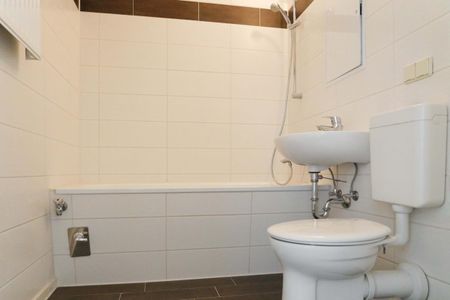 Frisch rausgeputzt - diese Wohnung hat auf dich gewartet - Photo 3