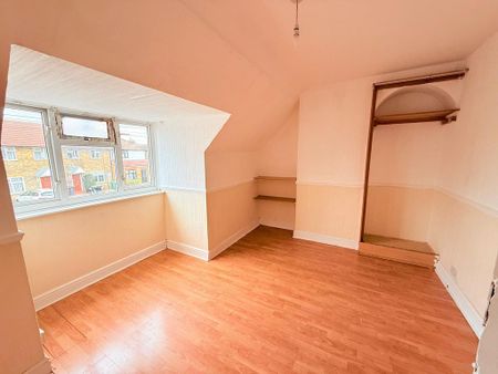 3 bedroom terraced house to rent - Photo 4