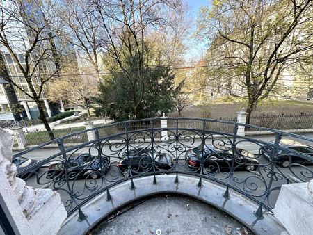 ERSTBEZUG nach Sanierung – 3-Zimmer-Altbauwohnung mit separater Küche und 2 Balkonen gegenüber der Alten Technik – TU-Graz – 3er-WG geeignet - Foto 5