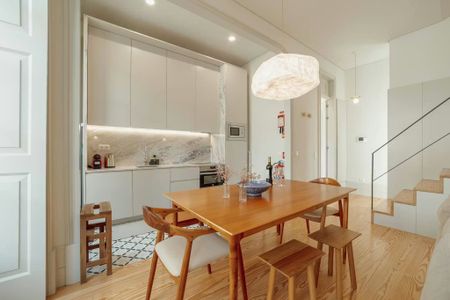 Rua de 31 de Janeiro, Porto, Braga 4000-433 - Photo 2