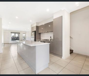 Live Where Lifestyle Meets Convenience - Photo 3