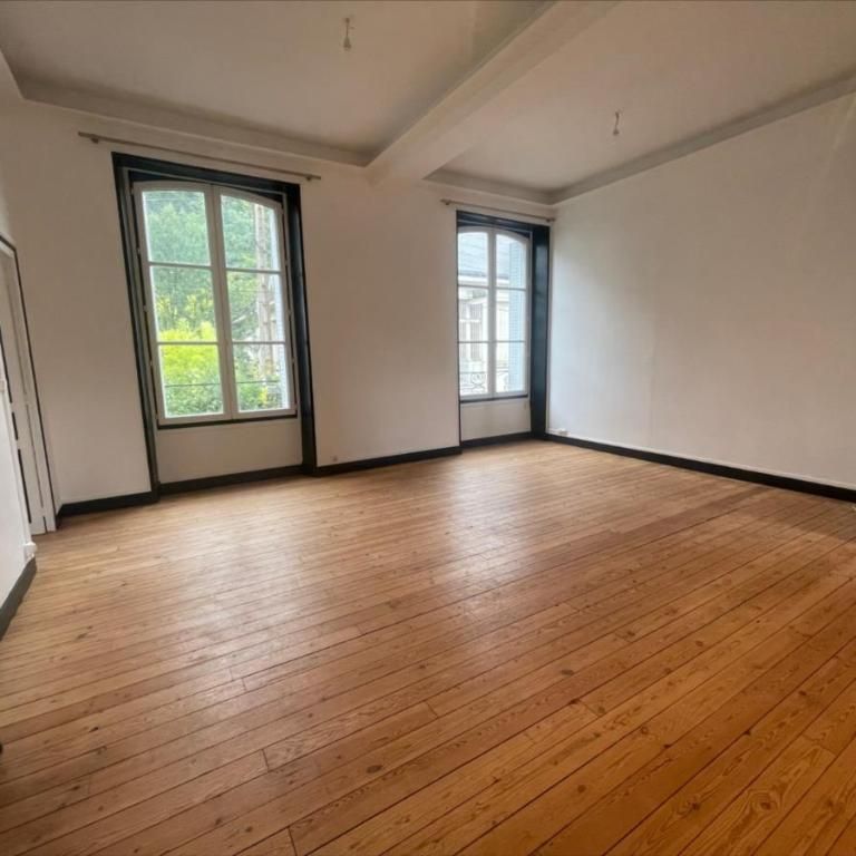 Très bel appartement F3 79 M2 avec grand séjour et stationnement - Photo 1