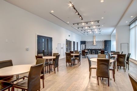 For Lease - 555 William Graham Drive Unit# PH 446, Aurora, Ontario - Photo 3