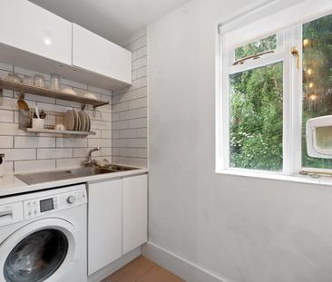 1 bedroom Flat To Let - Photo 5