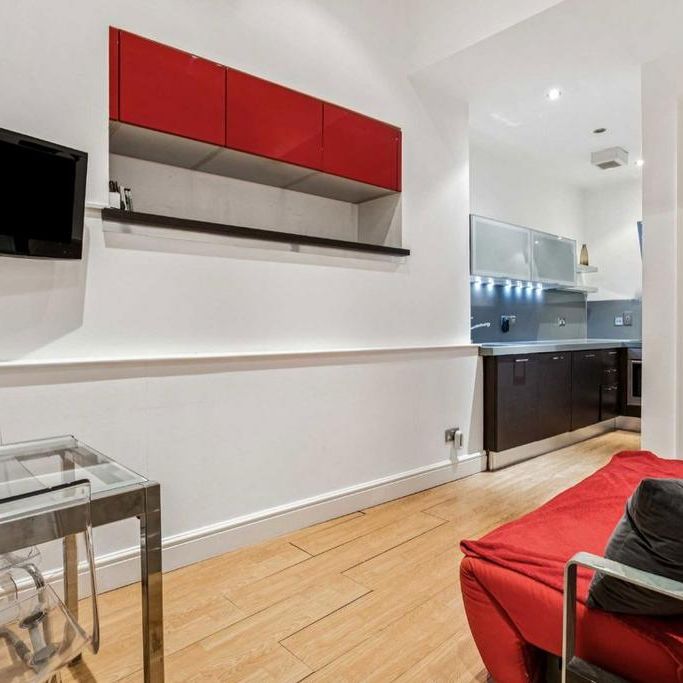 Studio to rent - Photo 1