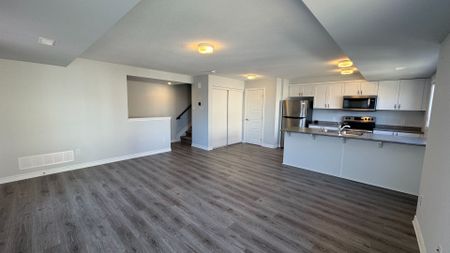 For Lease - 173 Anthracite Private, Barrhaven, Ontario - Photo 4