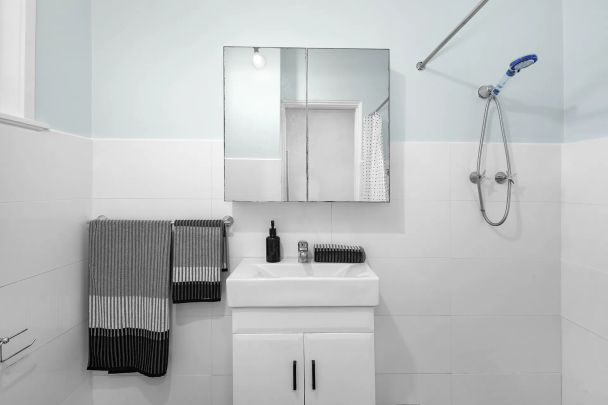 Centrally Located Beach Pad - Photo 1