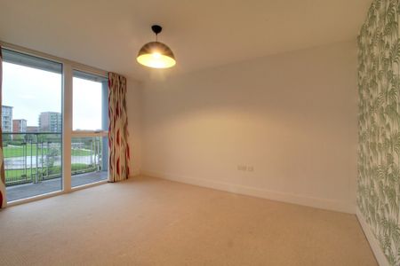 Longleat Avenue, Park Central, Birmingham - Photo 4