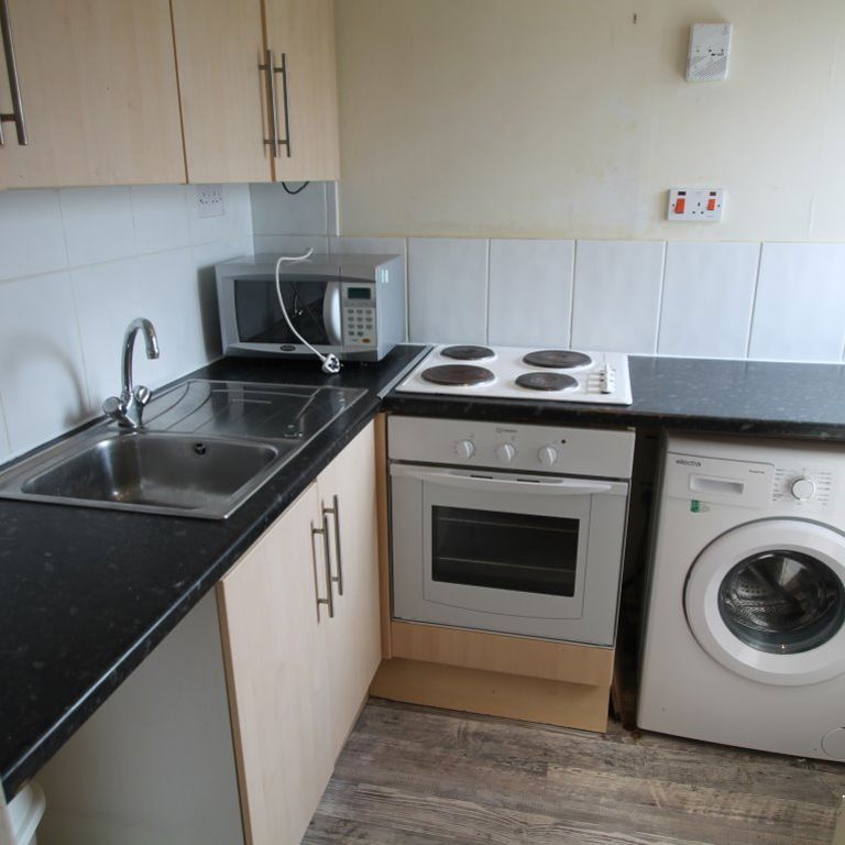 Strathmartine Road, Dundee - Photo 1
