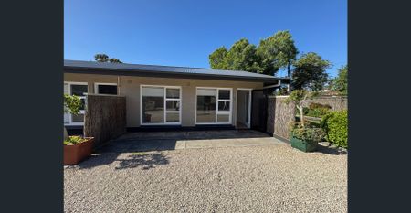 Fabulous Eastern Suburb Location - Fully Renovated - Photo 5