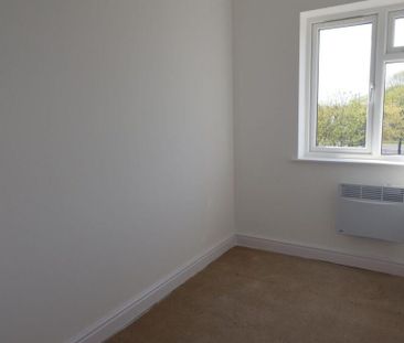 2 bedroom maisonette to rent - Photo 3