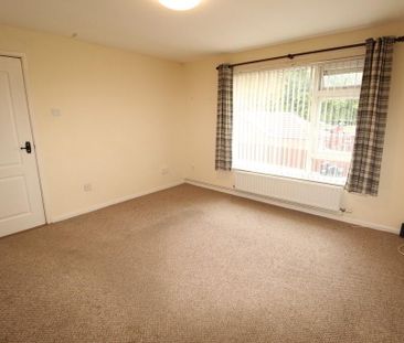 10e Woodland Crescent, BT379QQ - Photo 2