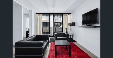 Fantastic Central Location - Photo 2