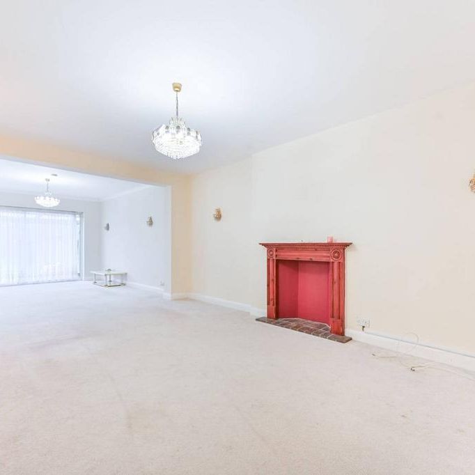 5 bedroom detached house to rent - Photo 1