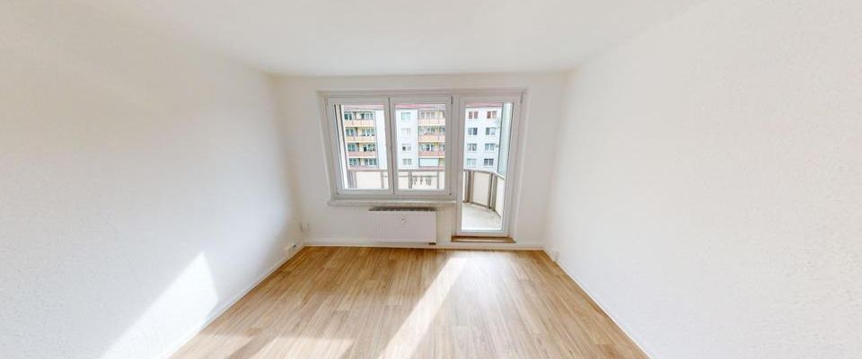 NEU sanierte Familienwohnung in ruhiger Seitenstraße gelegen - Photo 1