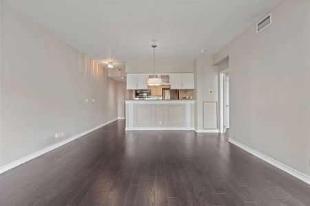 For Lease - 1 Deer Park Crescent Unit# 803, Toronto, Ontario - Photo 4