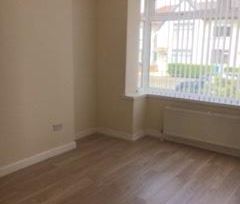 3 bedroom flat to rent - Photo 2