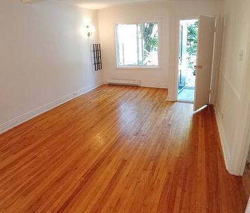 6348 Av. Coolbrook - Photo 5