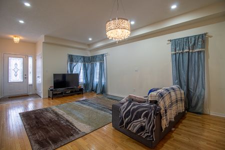 For Lease - 98 Gillett Drive, Ajax, Ontario - Photo 5