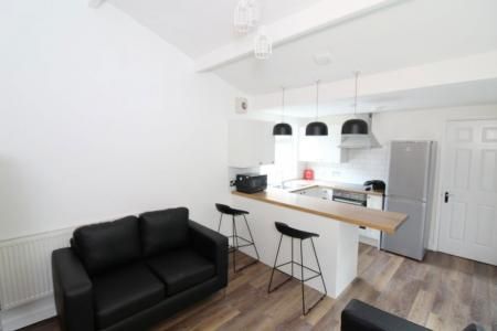 S2 - Norfolk Park - Newly Renovated - Photo 3