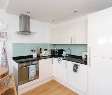 1 bedroom flat to rent - Photo 3