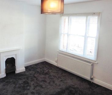 2 Bedroom House to Rent in Milton Street, Higham Ferrers, Northants... - Photo 4