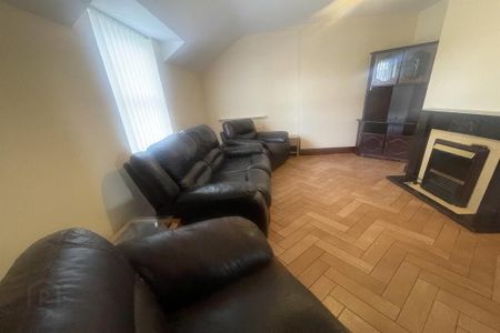 Flat 2, 63 Moore Street, Aughnacloy, BT69 6AR - Photo 3