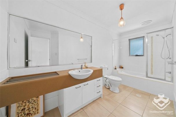 WALKING DISTANCE TO GARDEN CITY, Furnished LUXURY TOWNHOUSE FOR RENT, AIRCON AVAILABLE - Photo 1