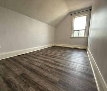 For Lease - 81 Coulter Avenue, Toronto, Ontario - Photo 5