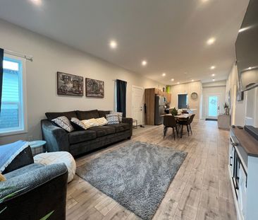 Brand New 3 Bedroom Townhome - Photo 2