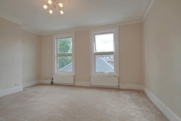 3 bedroom maisonette to rent - Photo 1