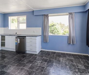 Welcome to your new home in Kelson! - Photo 6