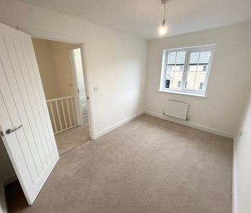 3 bedroom semi-detached house to rent - Photo 5