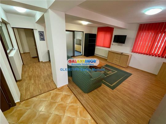 INCHIRIERE APARTAMENT 3 CAMERE - ZONA BDUL BUCURESTI, PLOIESTI - Fotografie 1