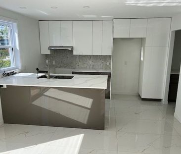 À louer / Maison à étages - Photo 1